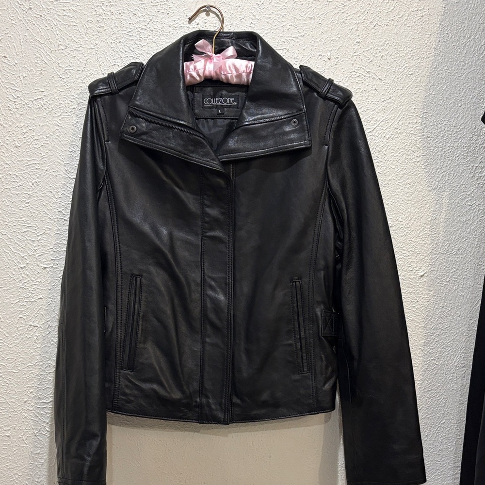 Elegant Black Leather Jacket for Women